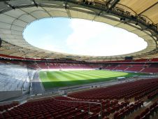 Мерседес-Бенц Арена (Mercedes-Benz Arena) Фото: 3