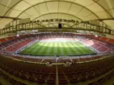 Мерседес-Бенц Арена (Mercedes-Benz Arena) Фото: 5