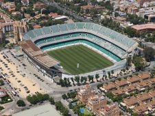 Стадион «Бенито Вильямарин» (Estadio Benito Villamarin) Фото: tafyr