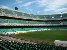 Стадион «Бенито Вильямарин» (Estadio Benito Villamarin) Фото: stexzgb