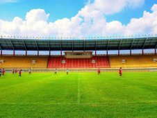 Стадион Джалак Харупат (Jalak Harupat Stadium)     Фото: JoniMetal