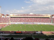 Стадион Ядегар-э-Эмам (Yadegar-e-Emam stadium)     Фото: hamed sarhangi