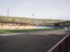 Республиканский стадион Ереван     Фото: lxsrfn